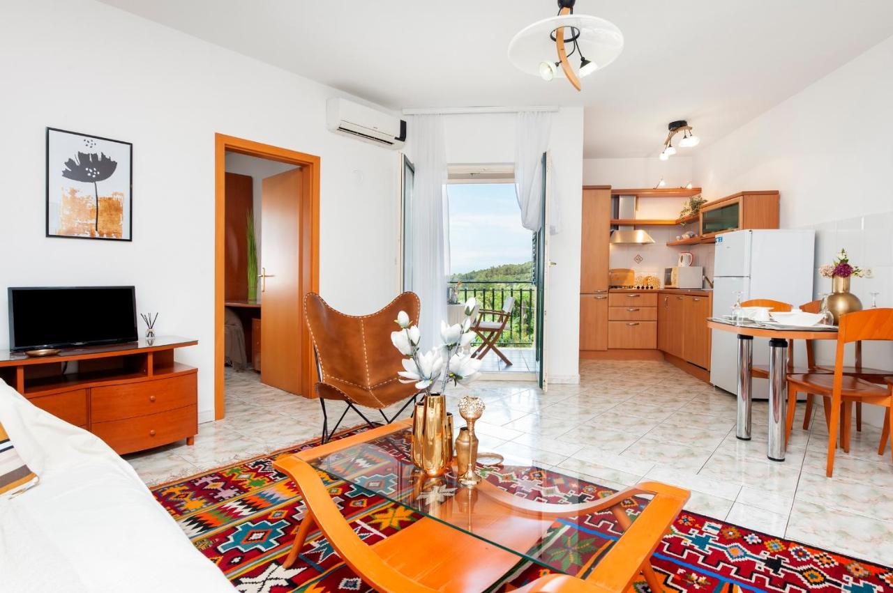 Villa Mareonda - Apartments Sussurro Rovinj Eksteriør bilde